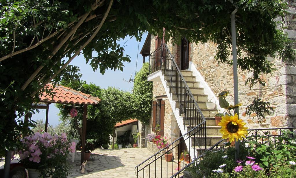 Tsorni Hill Cottage Lefokastro Esterno foto