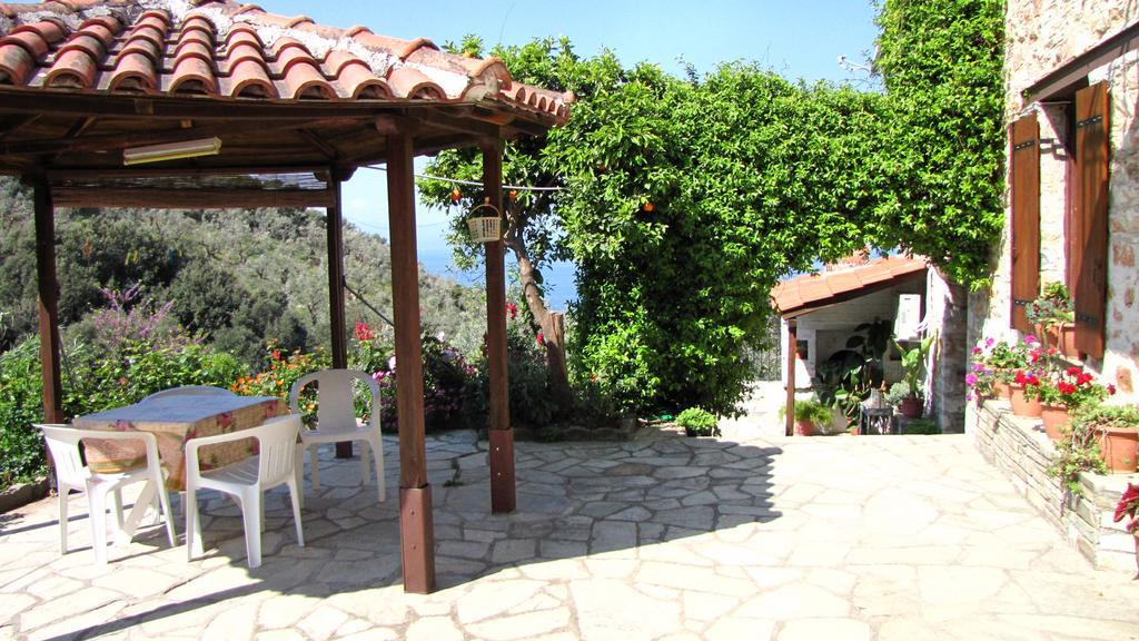 Tsorni Hill Cottage Lefokastro Esterno foto